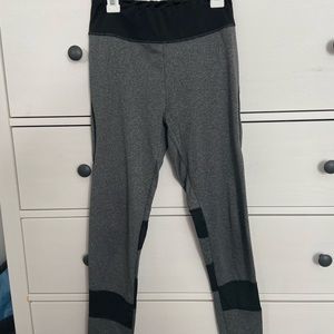 Butt scrunch leggings!